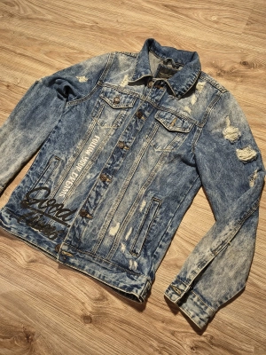Kurtka jeansowa