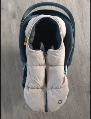 Ciepły śpiworek, otulacz do fotelika, nosidełka, gondoli wózka