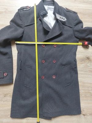 Wiosenny lekki płaszcz