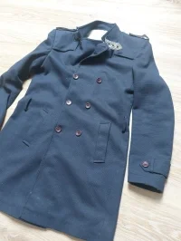 Wiosenny lekki płaszcz