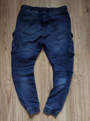 Spodnie joggery elastyczne