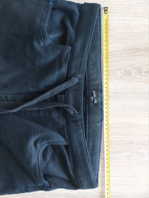 Spodnie joggery czarne Diverse