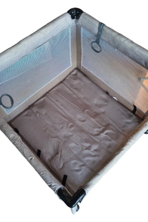 Kojec dla dziecka Caratero Quadra 83x83cm